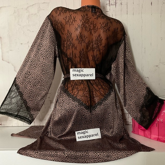 Victoria's Secret Other - VS M/L LUXE SATIN CHANTILLY LACE ROBE KIMONO LINGERIE LEOPARD